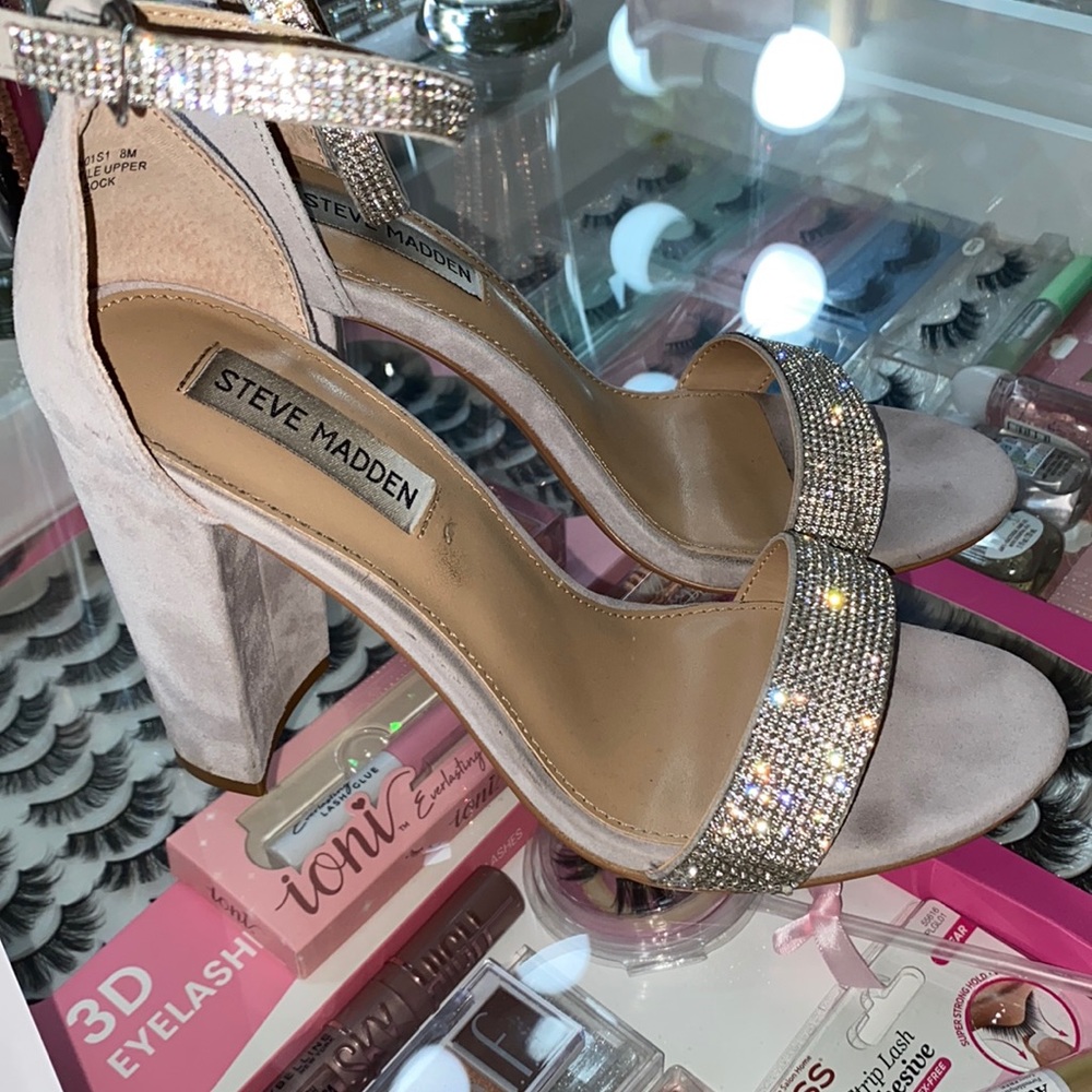 STRVEN MADDEN  heels